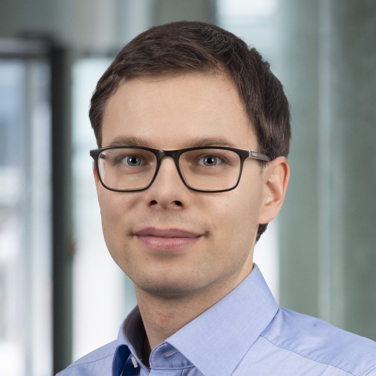 Portrait photo of Max Ailinger